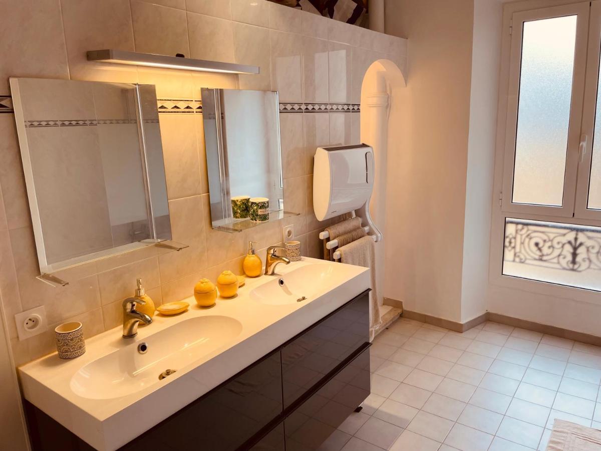 Nice Renting - Paganini - Spacious Apartment - 2 Bedrooms - King Bed - Bathtub - Heart Of Nice Bagian luar foto